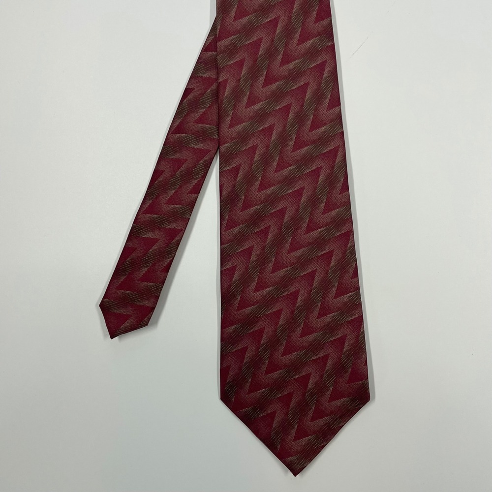 Dockers Burgundy Gold Chevron Zigzag Silk Necktie Mens One Size